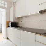Guesthost - Modern In Corvetto Appartamento *