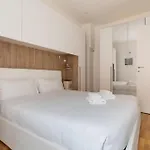 Guesthost - Modern In Corvetto Appartamento Milano