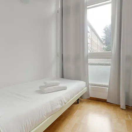 Guesthost - Modern In Corvetto * Milano